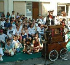 accompagnant les �coliers